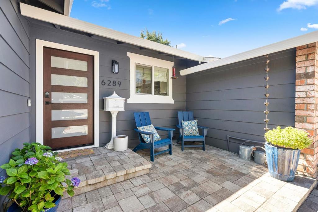 6289 Gunter Way