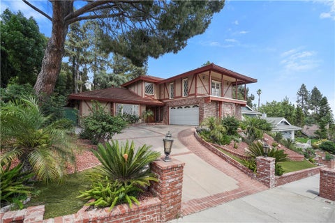 Photo of 11300 Dulcet Avenue, Porter Ranch, CA 91326 (MLS # SR26165618)