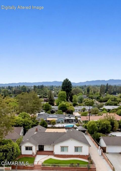 Photo of 10111 Oak Park Avenue, Northridge, CA 91325 (MLS # 226001167)