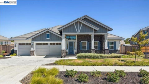 Photo of 5010 Neroly Rd, Oakley, CA 94561 (MLS # 41145164)