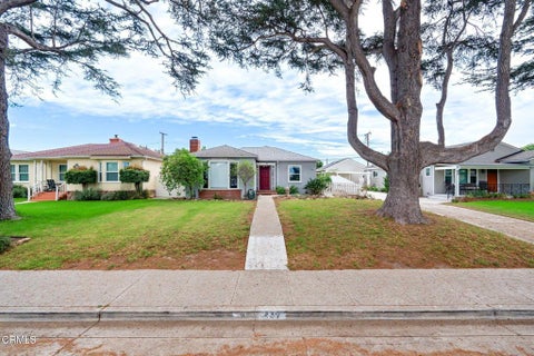 Tiny photo for 439 Deodar Avenue, Oxnard, CA 93030 (MLS # V1-38662)