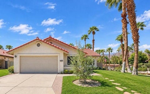 Photo of 49185 Balada Court, La Quinta, CA 92253 (MLS # 219152993DA)