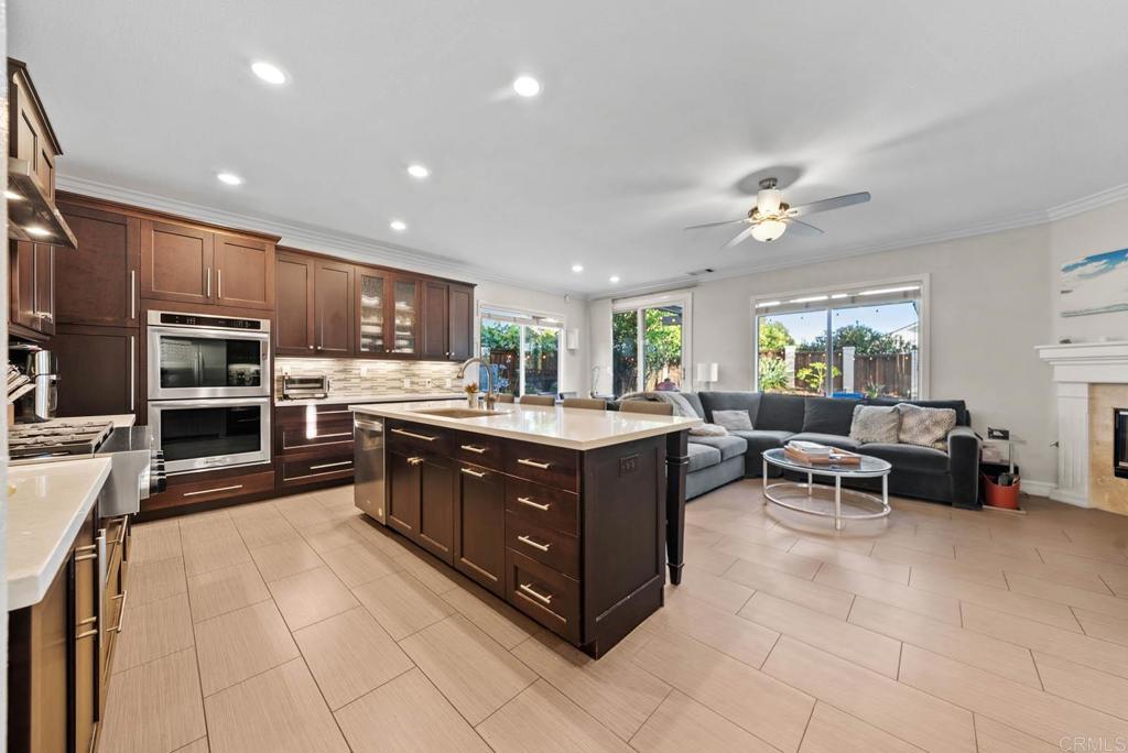 9141 Meadowrun Court
