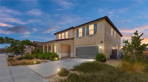 Photo of 13546 Vox Lane Ln, Victorville, CA 92392 (MLS # CV25176588)