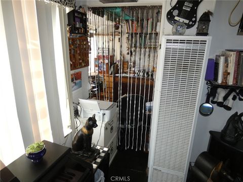 Tiny photo for 218 N Broadway Ave, Redondo Beach, CA 90277 (MLS # SB25042153)