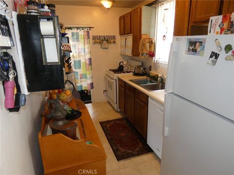 Tiny photo for 218 N Broadway Ave, Redondo Beach, CA 90277 (MLS # SB25042153)