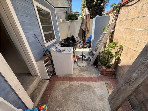 Tiny photo for 218 N Broadway Ave, Redondo Beach, CA 90277 (MLS # SB25042153)