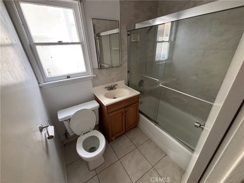 Tiny photo for 218 N Broadway Ave, Redondo Beach, CA 90277 (MLS # SB25042153)