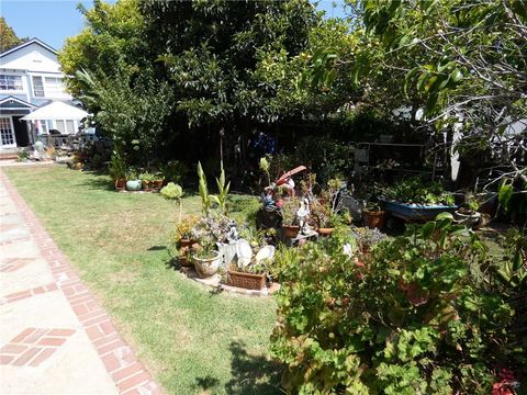 Tiny photo for 218 N Broadway Ave, Redondo Beach, CA 90277 (MLS # SB25042153)