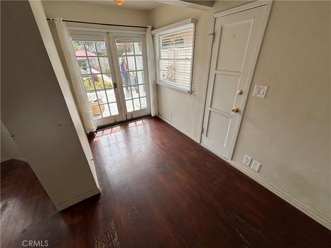 Tiny photo for 218 N Broadway Ave, Redondo Beach, CA 90277 (MLS # SB25042153)