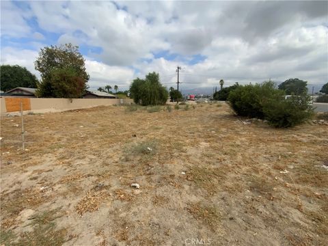 Photo of 25338 4th St, San Bernardino, CA 92410 (MLS # IV26101690)