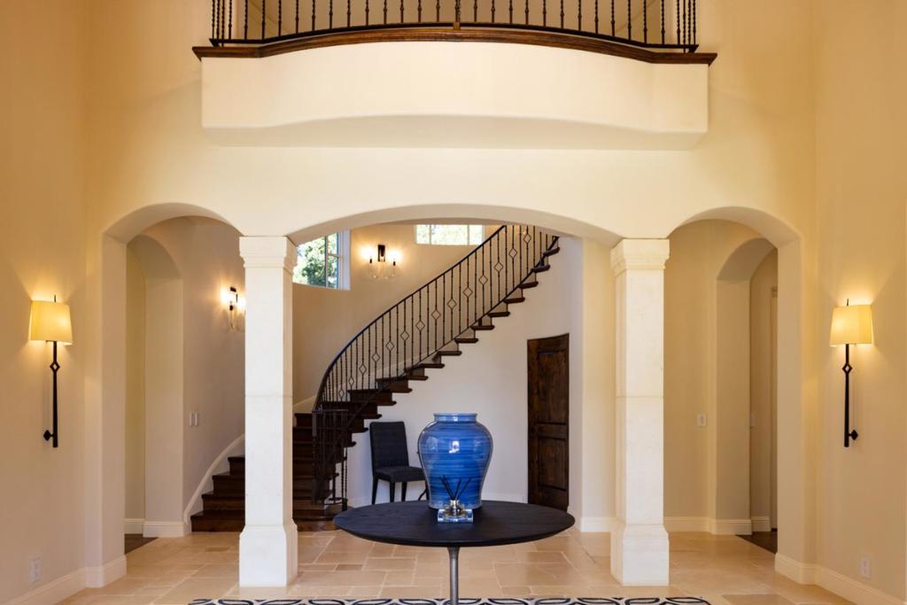 3957 Ronda Road