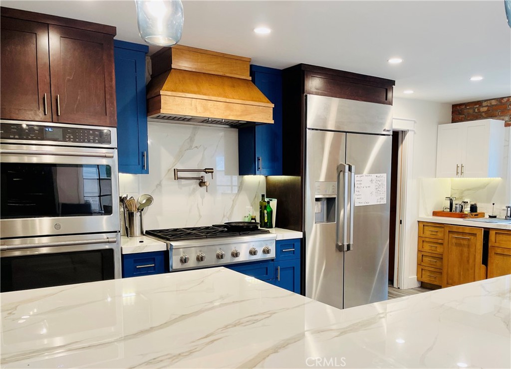 805 S Ola Vista