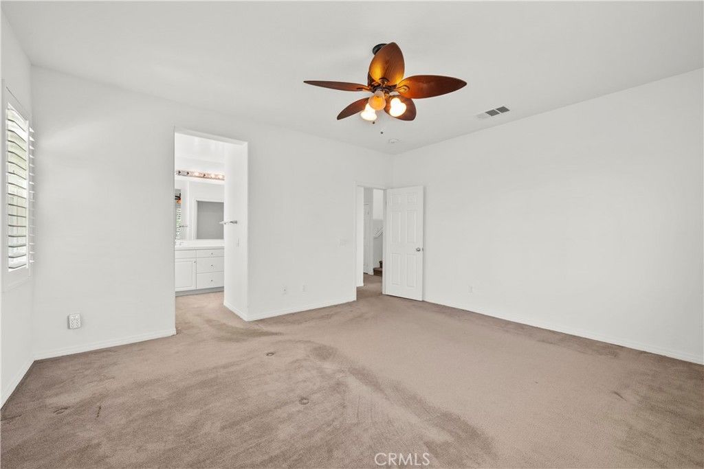 listing image 130723762875376852251