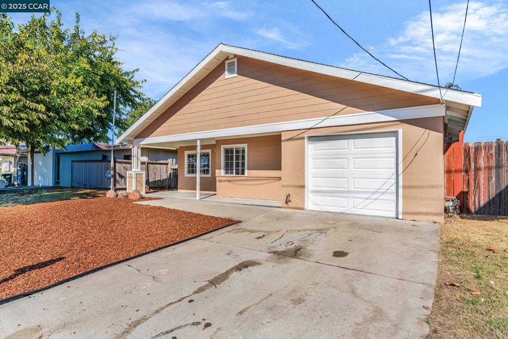 VINE HILL - Residential