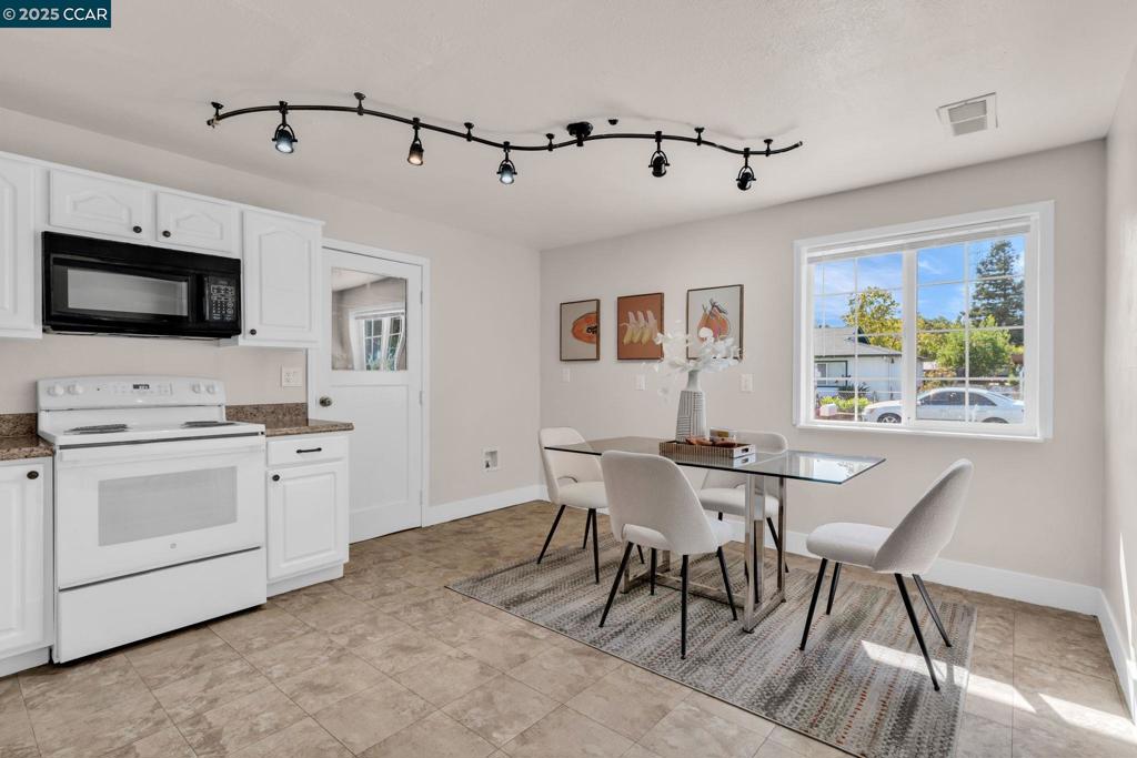 VINE HILL - Residential