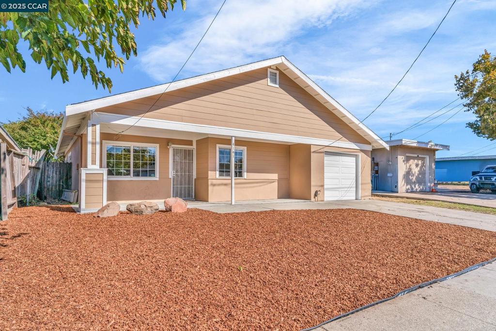 VINE HILL - Residential