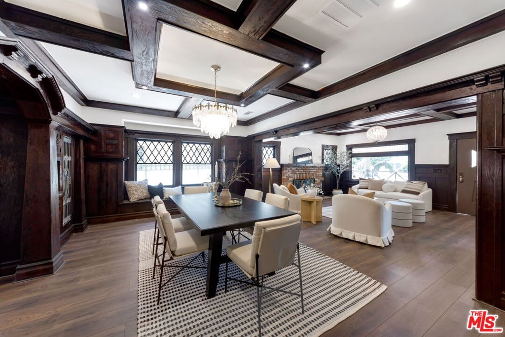 2180 W 31st Street