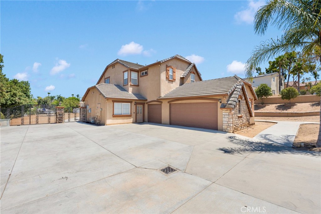 18662 Oak Park Drive