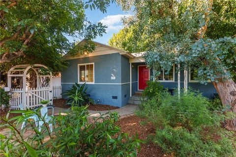 Photo of 5701 Vista Del Monte, Sherman Oaks, CA 91411 (MLS # SR25249261) Photo of 5701 Vista Del Monte, Sherman Oaks, CA 91411 (MLS # SR25249261)