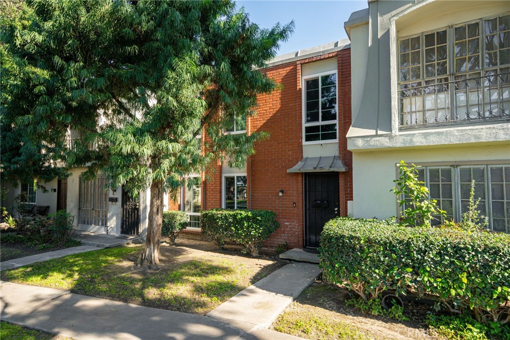 1800 W Gramercy Avenue 43