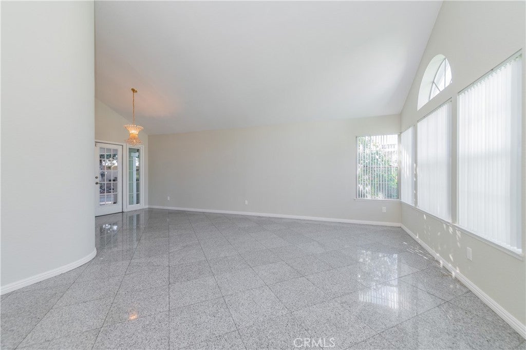 21138 Valleyview