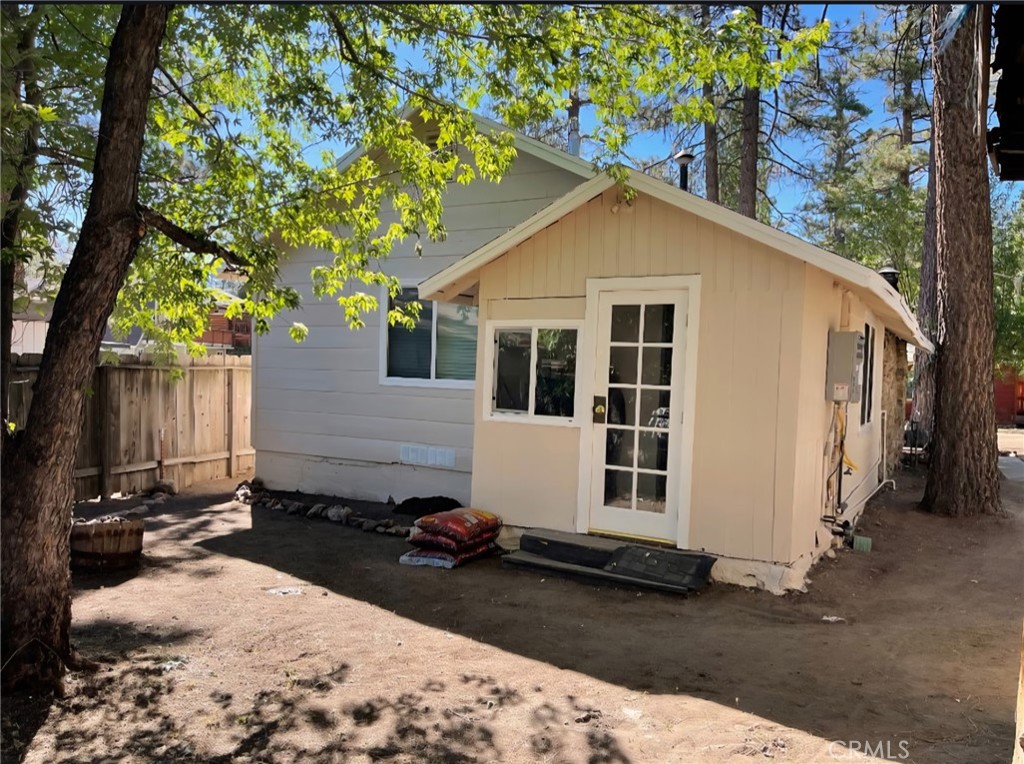 Photo 1 of 25 — 40172 Highland Rd., Big Bear Lake, CA 92315