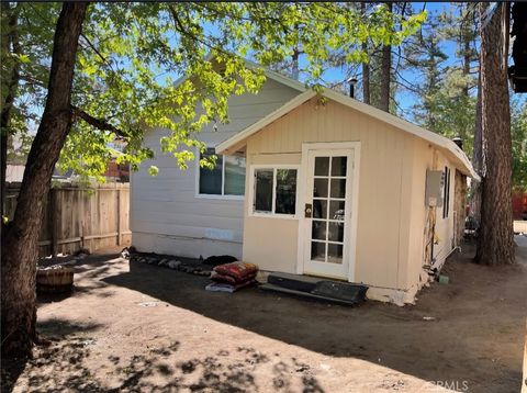 Photo of 40172 Highland Rd. Rd, Big Bear Lake, CA 92315 (MLS # IV26038472)