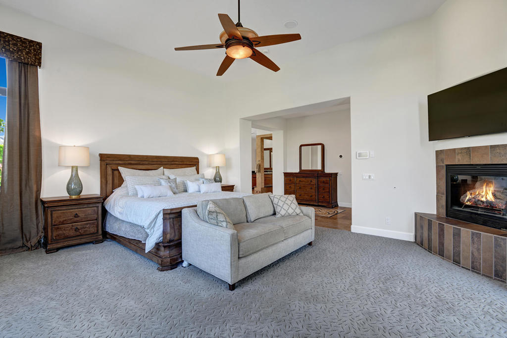 Estancias at South Canyon - Residential