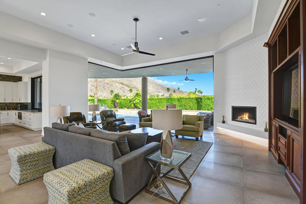 Estancias at South Canyon - Residential