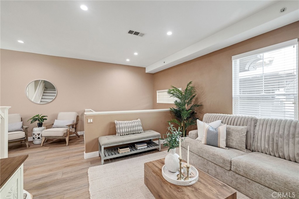 1285 Adamite Terrace