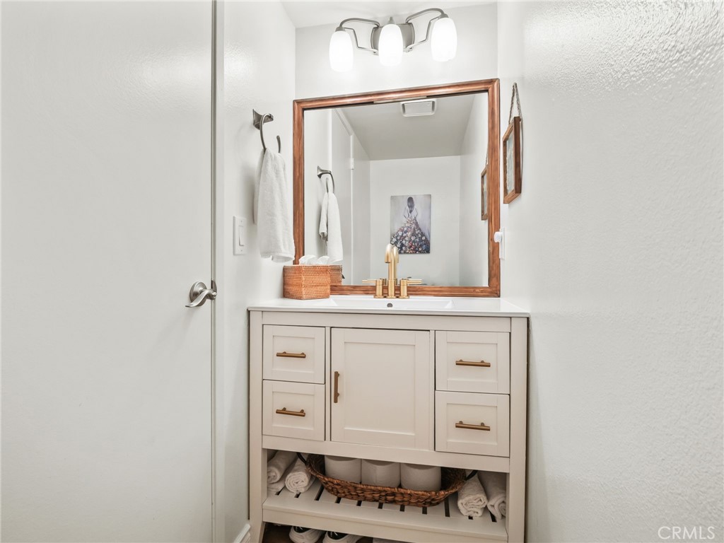 Driftwood Townhomes urban Brokerage - Residential