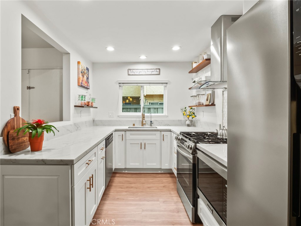 Driftwood Townhomes urban Brokerage - Residential