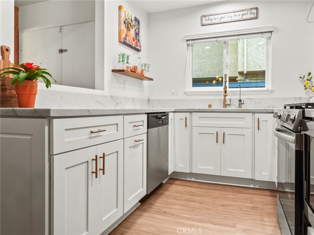 Driftwood Townhomes urban Brokerage - Residential