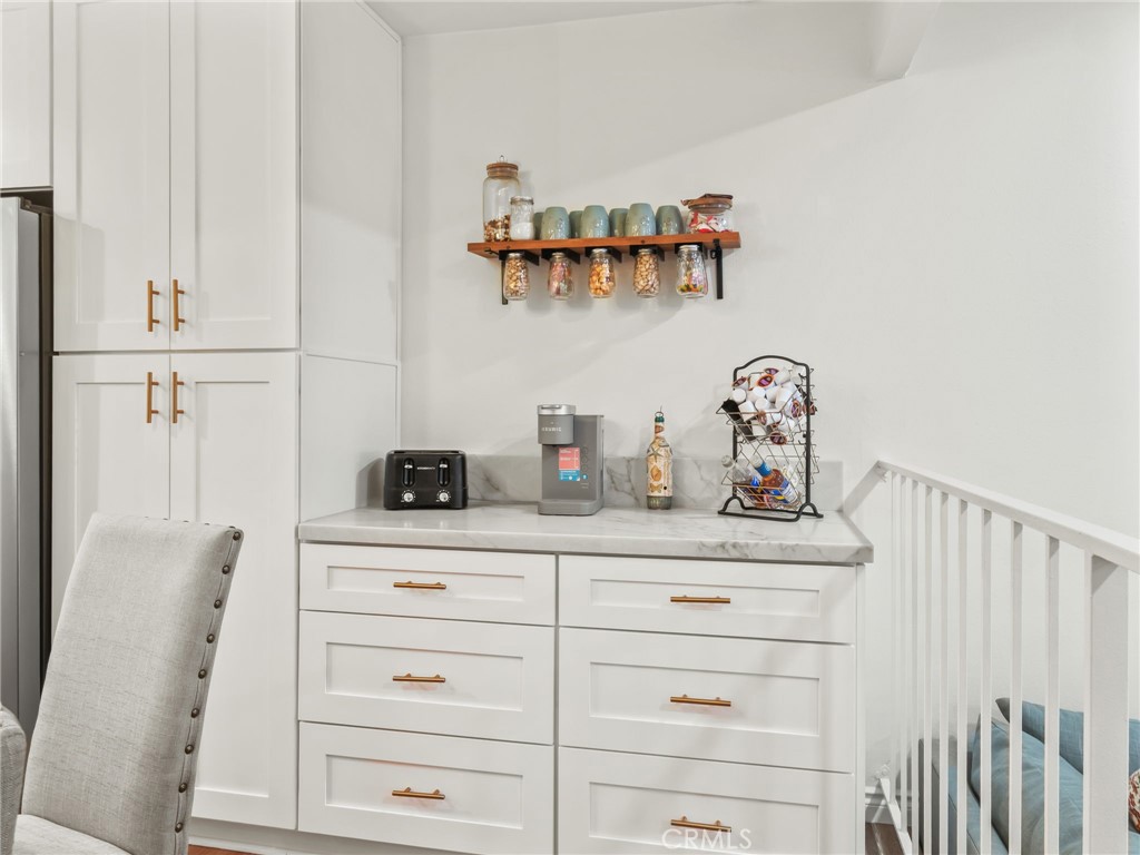 Driftwood Townhomes urban Brokerage - Residential