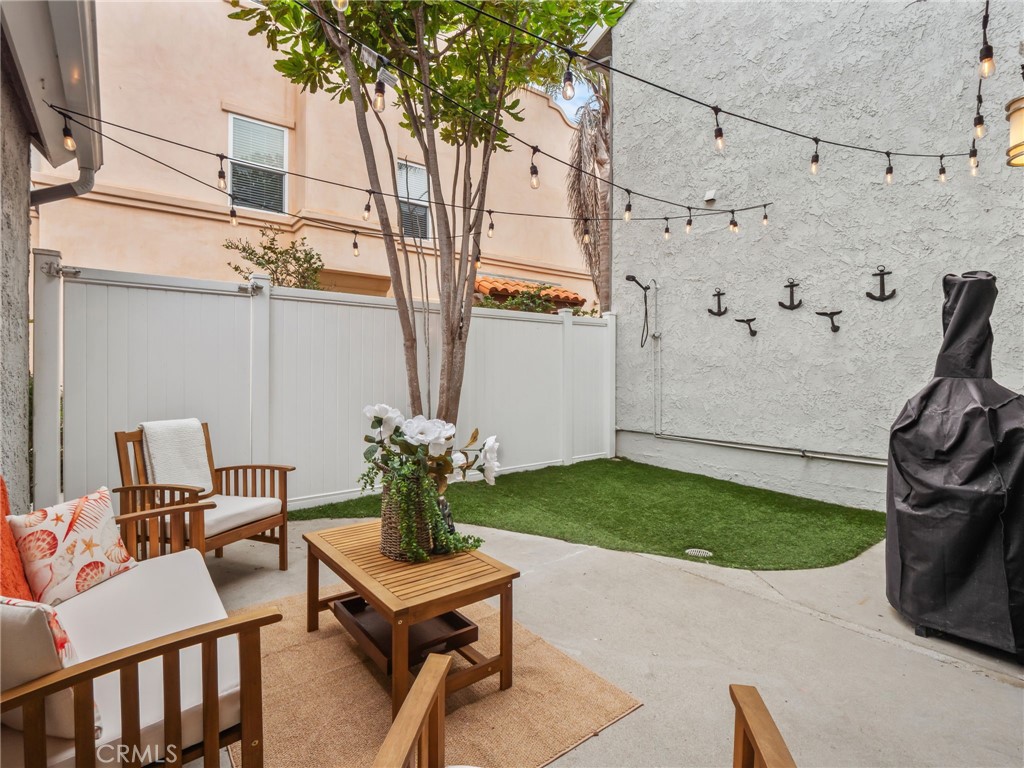 Driftwood Townhomes urban Brokerage - Residential