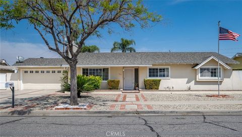 Photo of 1607 Blackwall Dr, Simi Valley, CA 93063 (MLS # SB26079694)