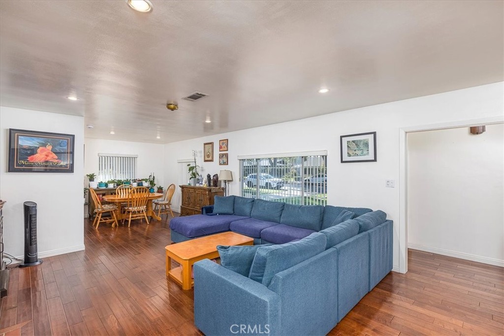 4423 Maplewood Place