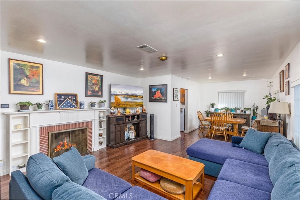 4423 Maplewood Place