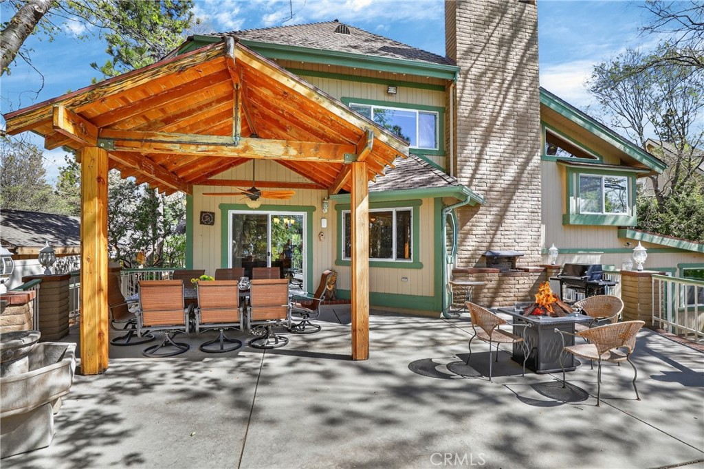 Lake Arrowhead, California, 92352, United States, 5 Bedrooms Bedrooms, ,4 BathroomsBathrooms,Residential,Active,2034696