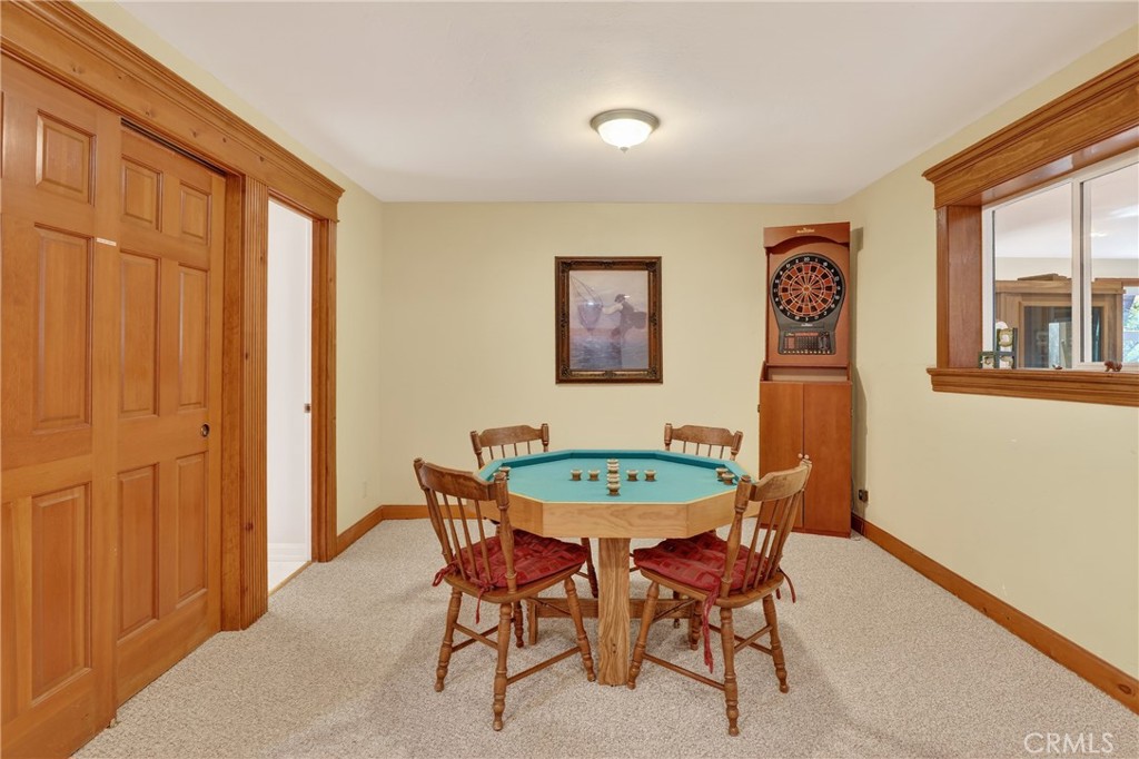 Lake Arrowhead, California, 92352, United States, 5 Bedrooms Bedrooms, ,4 BathroomsBathrooms,Residential,Active,2034696