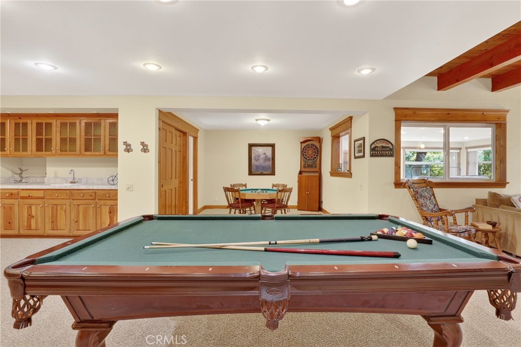 Lake Arrowhead, California, 92352, United States, 5 Bedrooms Bedrooms, ,4 BathroomsBathrooms,Residential,Active,2034696
