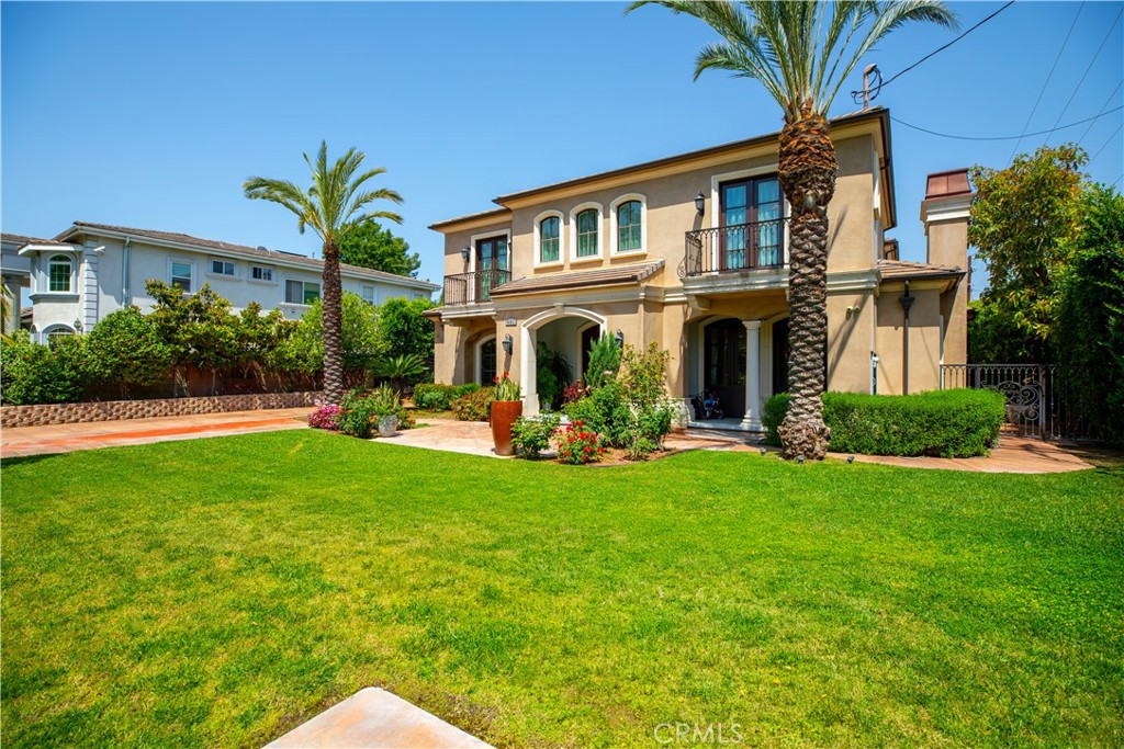 481 W Live Oak Avenue