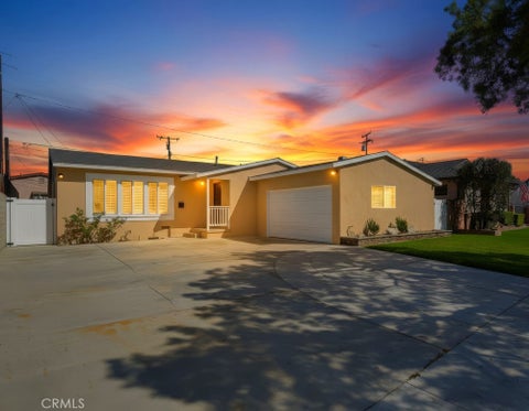 Photo of 5234 Knoxville AVE, Lakewood, CA 90713 (MLS # RS26192051)