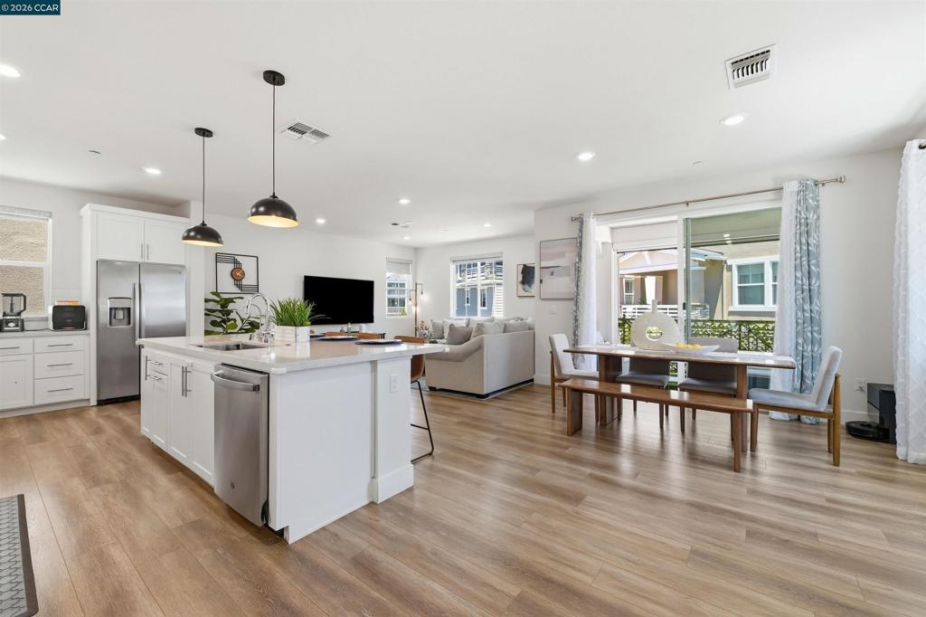 37352 Watersail Way Way, Newark CA 94560