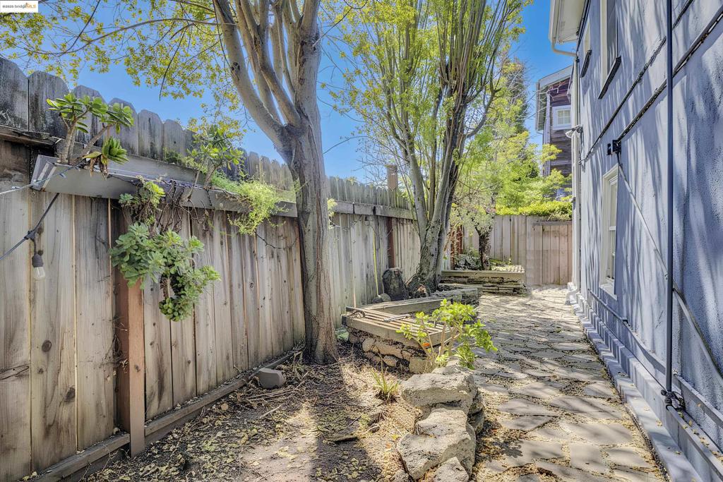 BERKELEY - Residential