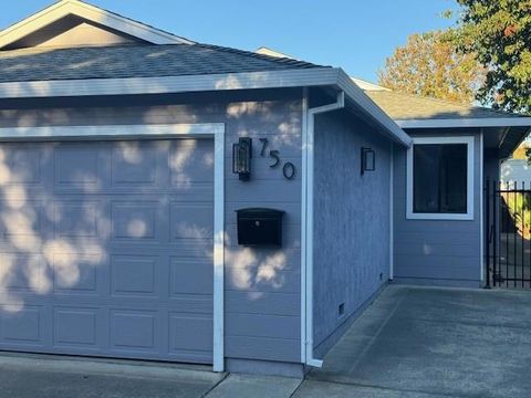 Photo of 750 N 12th Street, San Jose, CA 95112 (MLS # ML82026221)