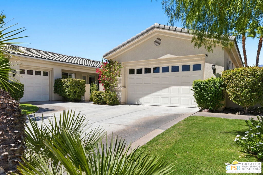 3 King Edward Court