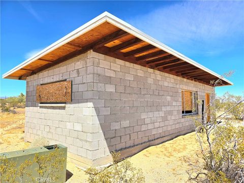 Photo of 1440 Mcgarry RD, Joshua Tree, CA 92252 (MLS # JT26096784)