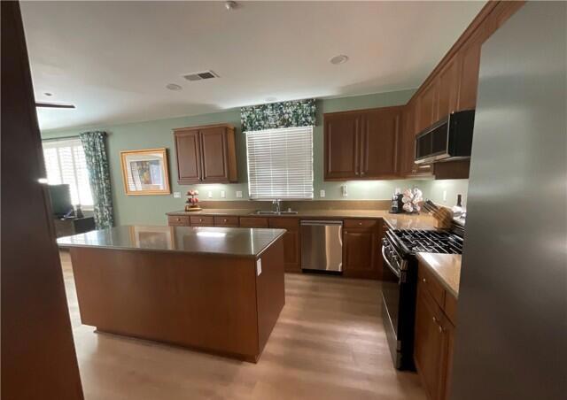 Four Seasons - Residential